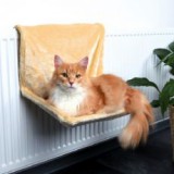 TRIXIE Fűtőtest ágy macskáknak, bézs plüss  – 48x26x30cm