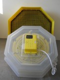 EUROKOMAX Tojáskeltető gép C5-HP hőfokszabályzóval, hőmérséklet kijelzővel, páramérővel (csirkekeltető) tojáslámpával
