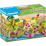 Playmobil: Vidéki élet - Gyermekszülinap a pónifarmon (70997) (PL70997) - Játékfigurák