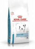 Royal Canin Skin Care Adult Small Dog- száraz gyógytáp kistestű felnőtt kutyák részére parazita vagy fertőzés által okozott bőrgyulladásra 2 kg