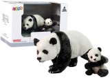 KicsiKocsiBolt 2 db pandafigurát tartalmazó készlet fiatal pandával a világ állatai sorozatból 12320