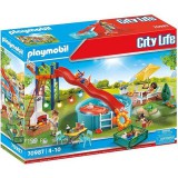 Playmobil: City Life medencés party csúszdával (70987) (pm70987) - Játékfigurák