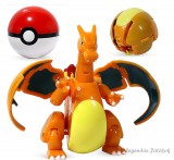 Takara TOMY Pokemon labdába zárható Charizard figura 12 cm