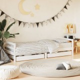 vidaXL Fehér gyerek tömör fenyőfa ágykeret fiókokkal 90 x 200 cm